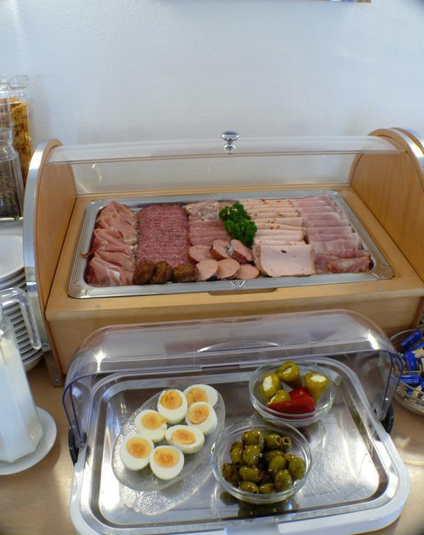 Hotel Garni - Haus Gemmer 코부르크 외부 사진